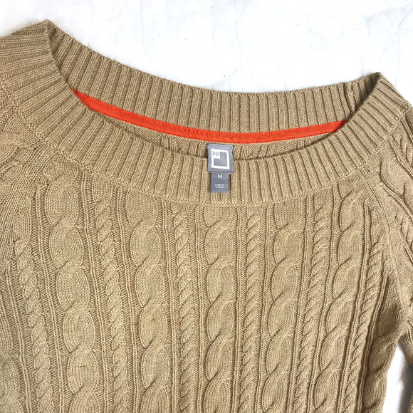 Off the shoulder large cable long sweater - Picture 3 of 5